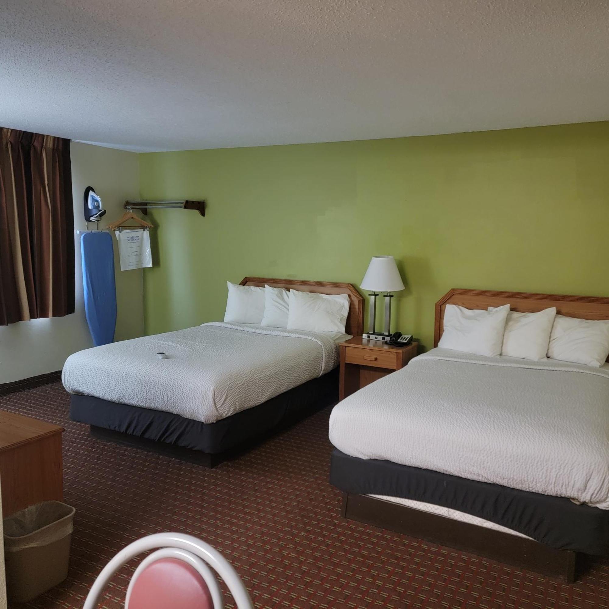 Days Inn By Wyndham Fort Dodge Extérieur photo