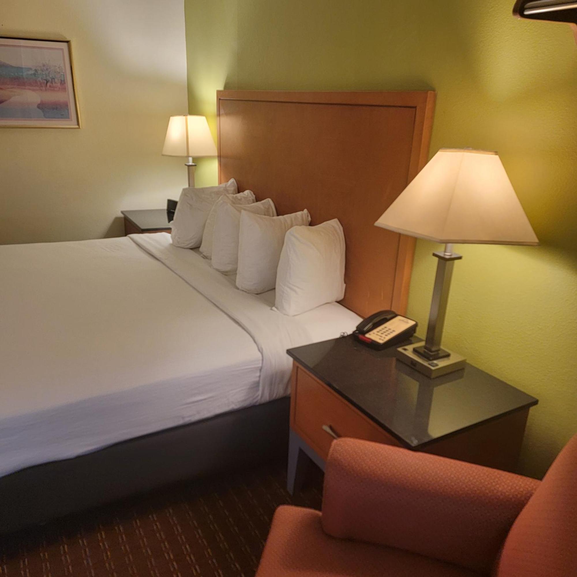 Days Inn By Wyndham Fort Dodge Extérieur photo