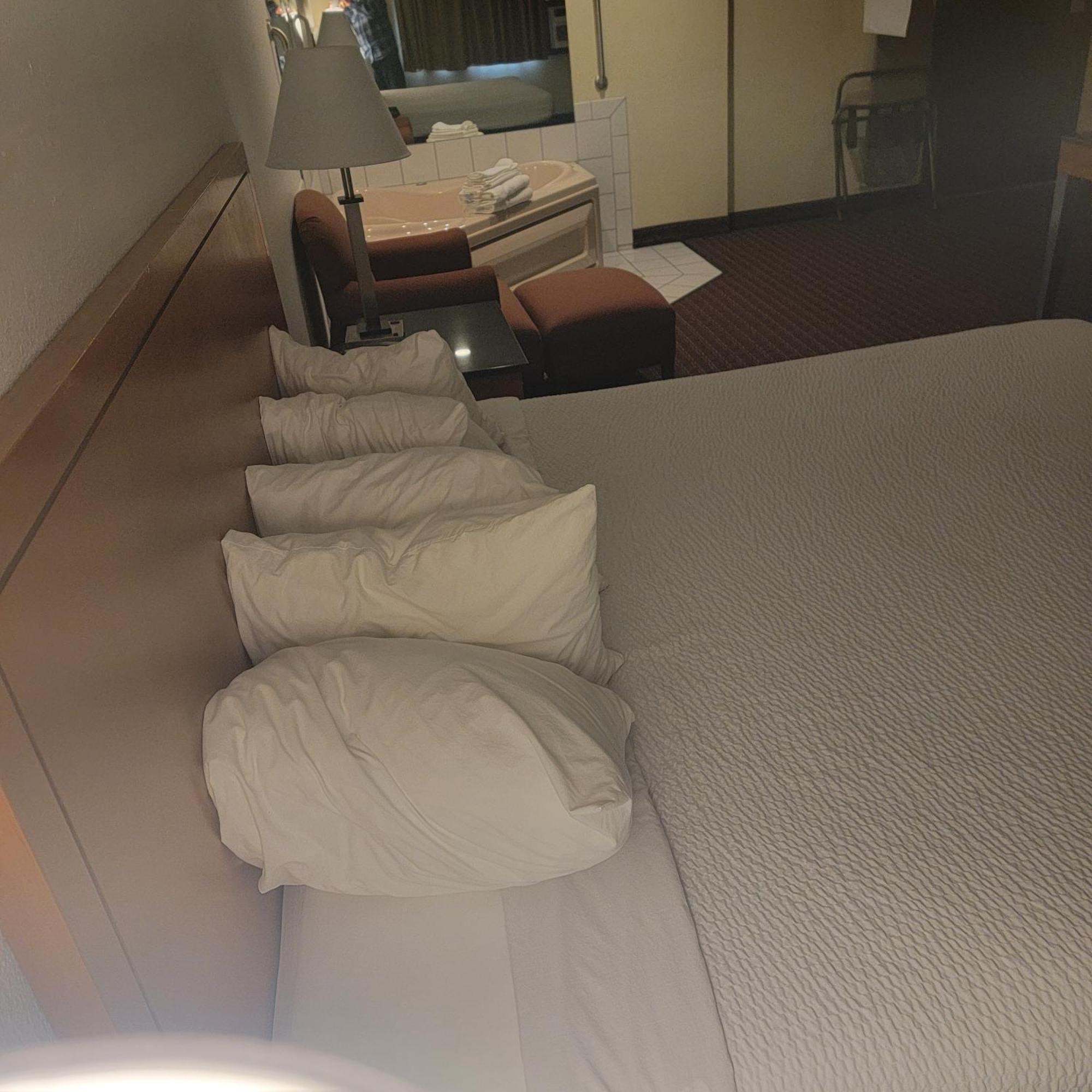 Days Inn By Wyndham Fort Dodge Extérieur photo