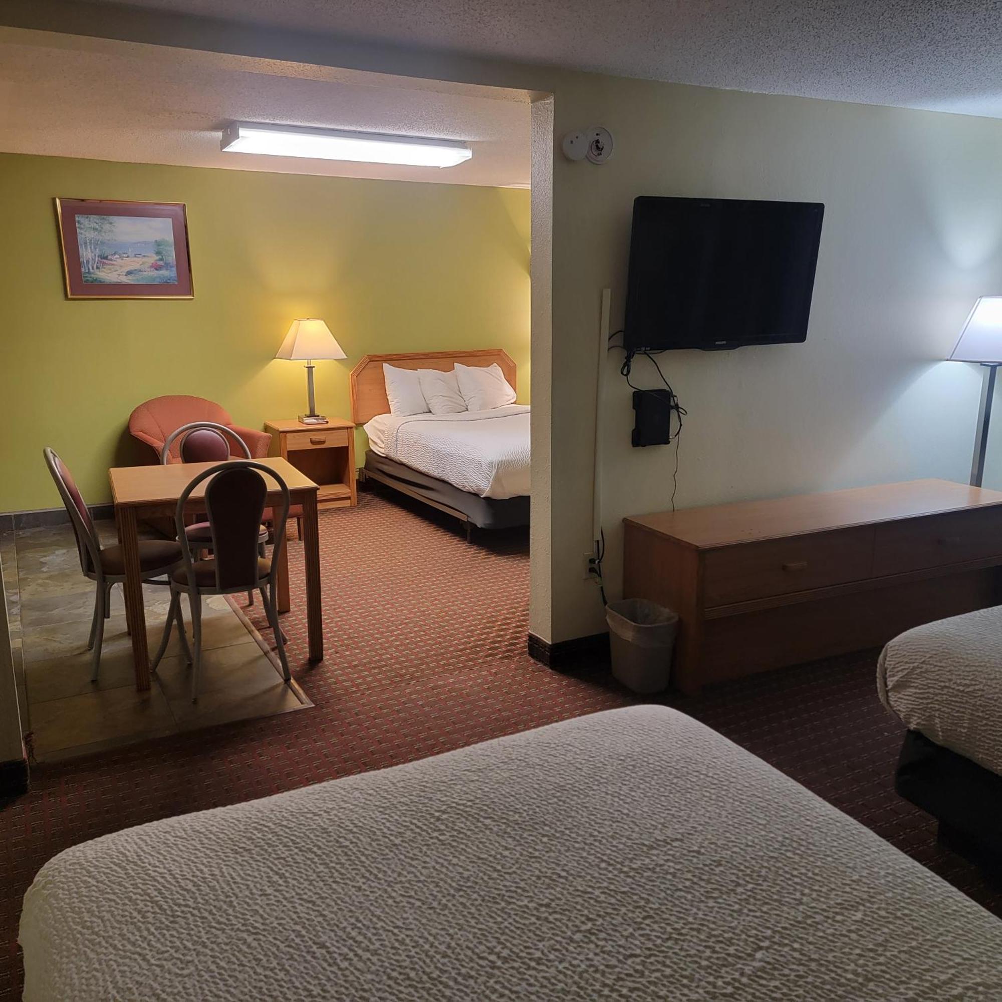 Days Inn By Wyndham Fort Dodge Extérieur photo