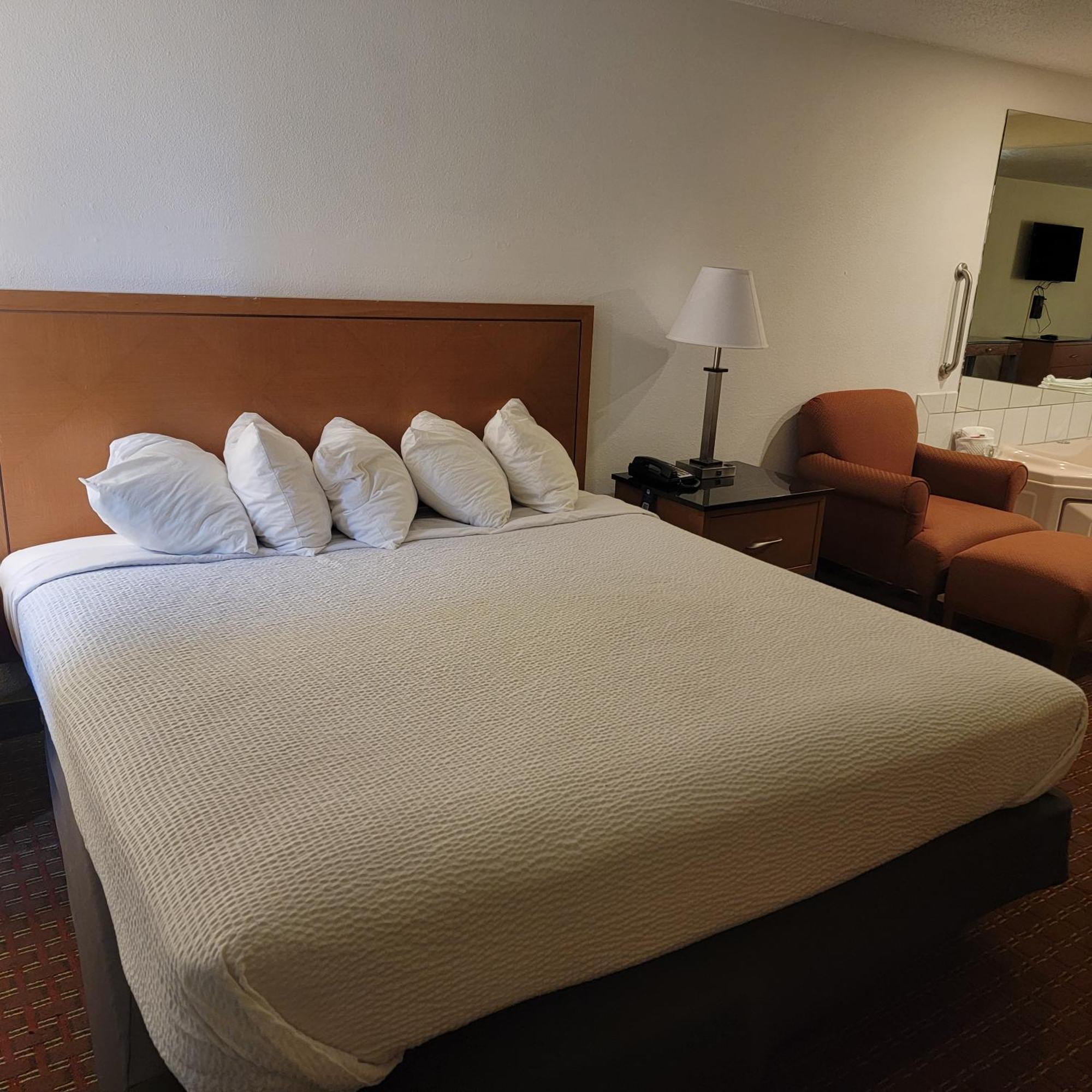 Days Inn By Wyndham Fort Dodge Extérieur photo