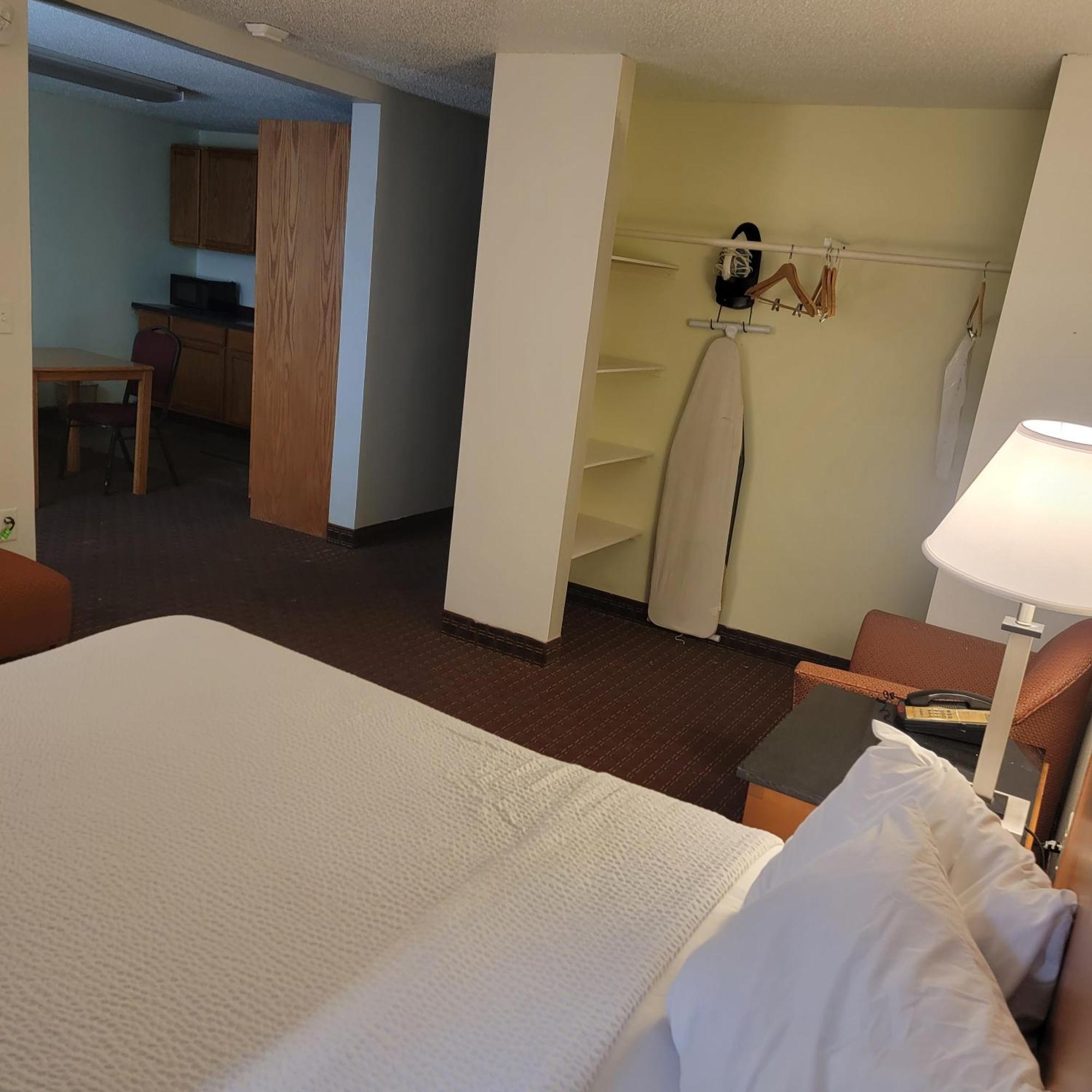 Days Inn By Wyndham Fort Dodge Extérieur photo